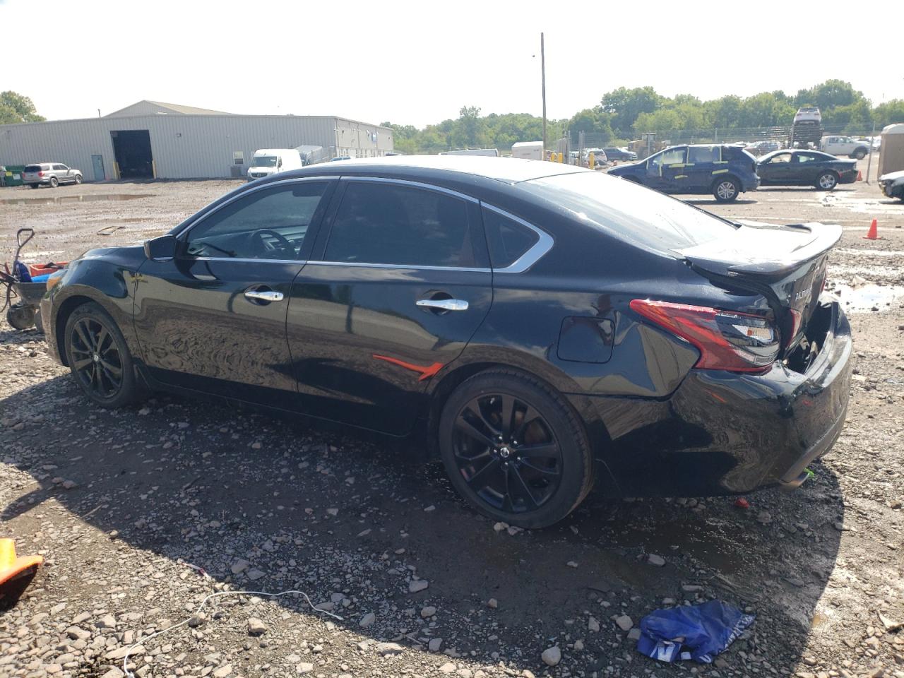 Obraz 2 z 2017 NISSAN ALTIMA 2.5 2017 z VIN 1N4AL3AP1HC487010