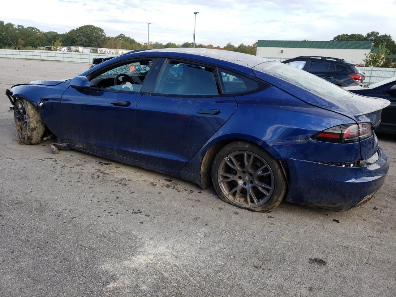 Изображение 2 2022 TESLA MODEL S  2022 с VIN 5YJSA1E6XNF479397