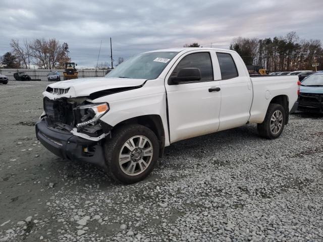 Obraz 2017 TOYOTA TUNDRA DOUBLE CAB SR/SR5 2017