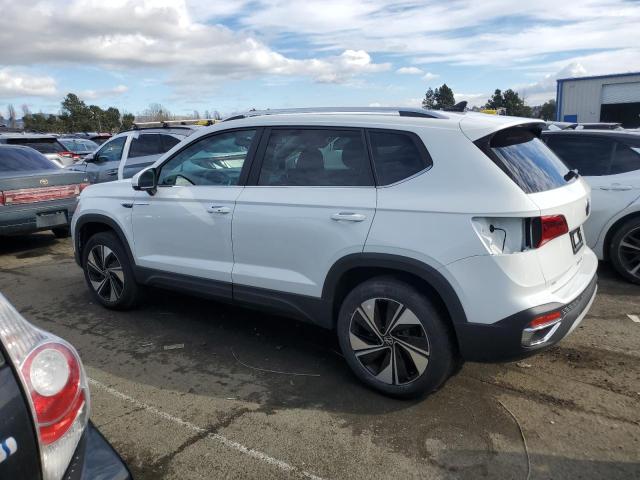 Изображение 2 2024 VOLKSWAGEN TAOS SE 2024 с VIN 3VVVX7B21RM020262