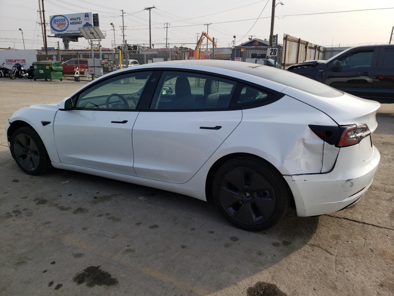 Изображение 2 2023 TESLA MODEL 3  2023 с VIN 5YJ3E1EA2PF544792