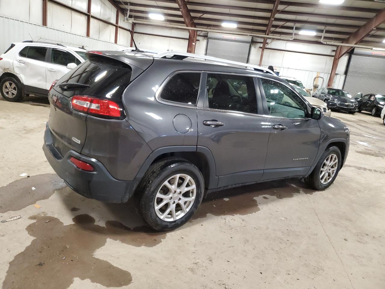 Image 3 of 2015 JEEP CHEROKEE LATITUDE 2015 with VIN 1C4PJMCB1FW738864