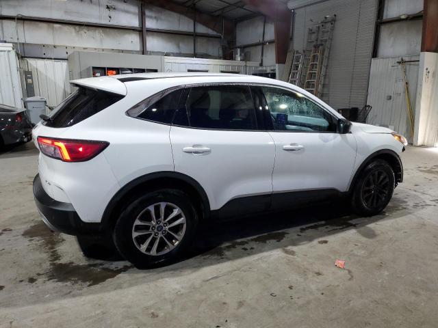 Image 3 of 2022 FORD ESCAPE SE 2022 with VIN 1FMCU9G69NUA60726