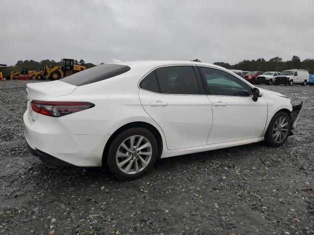 Obraz 3 z 2021 TOYOTA CAMRY LE 2021 z VIN 4T1C11AK7MU463926