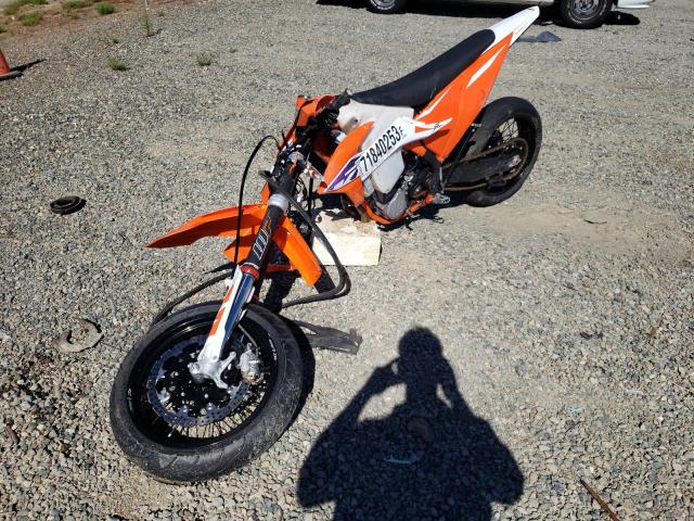 Obraz 2 z 2023 KTM 500 EXC-F SIX DAYS 2023 z VIN VBKEXK404PM449187