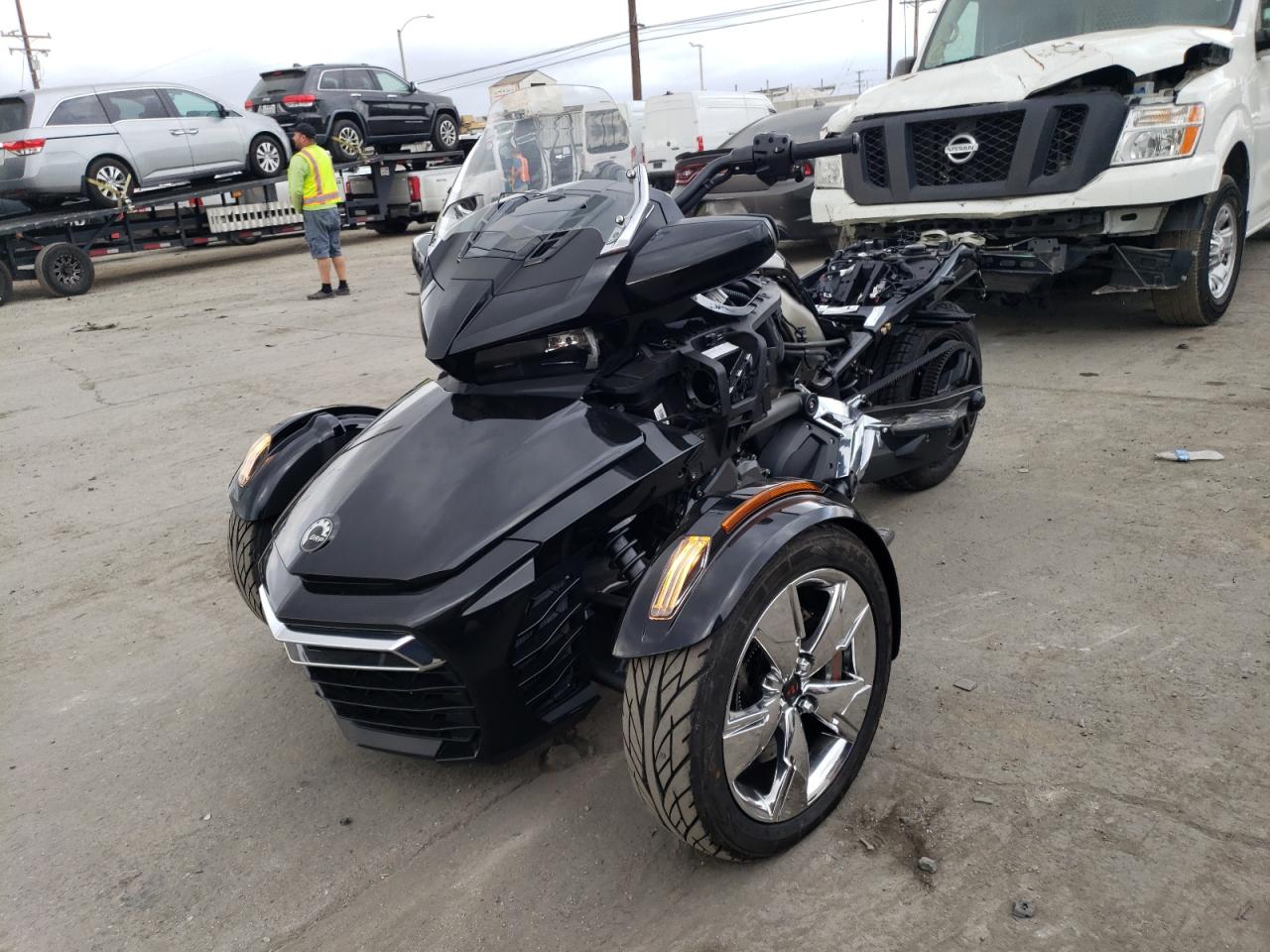 Obraz 2 z Can-Am Spyder Roadster F3-T 2022 z VIN 2BXREDD28NV001557