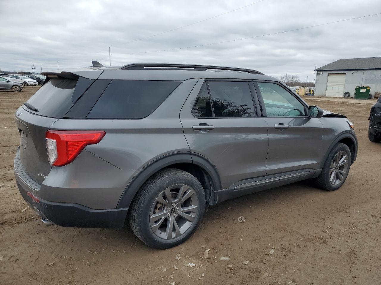 Image 3 of 2021 FORD EXPLORER XLT 2021 with VIN 1FMSK8DH8MGA80447