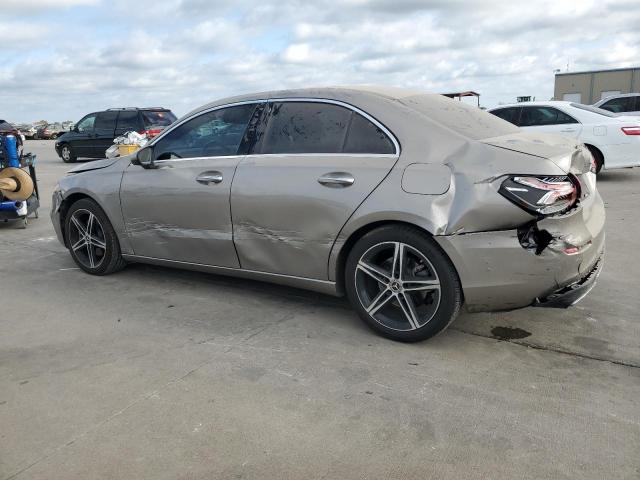 Image 2 of 2019 MERCEDES-BENZ A 220 2019 with VIN WDD3G4EB2KW002932