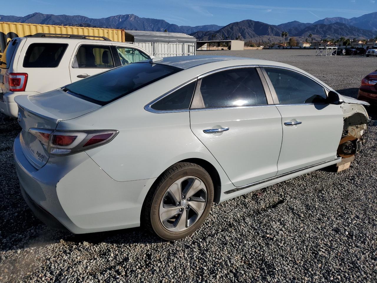 Obraz 3 z 2016 HYUNDAI SONATA HYBRID 2016 z VIN KMHE34L15GA013058