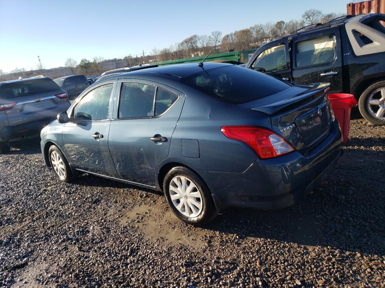 Image 2 of 2015 NISSAN VERSA S 2015 with VIN 3N1CN7AP3FL924532