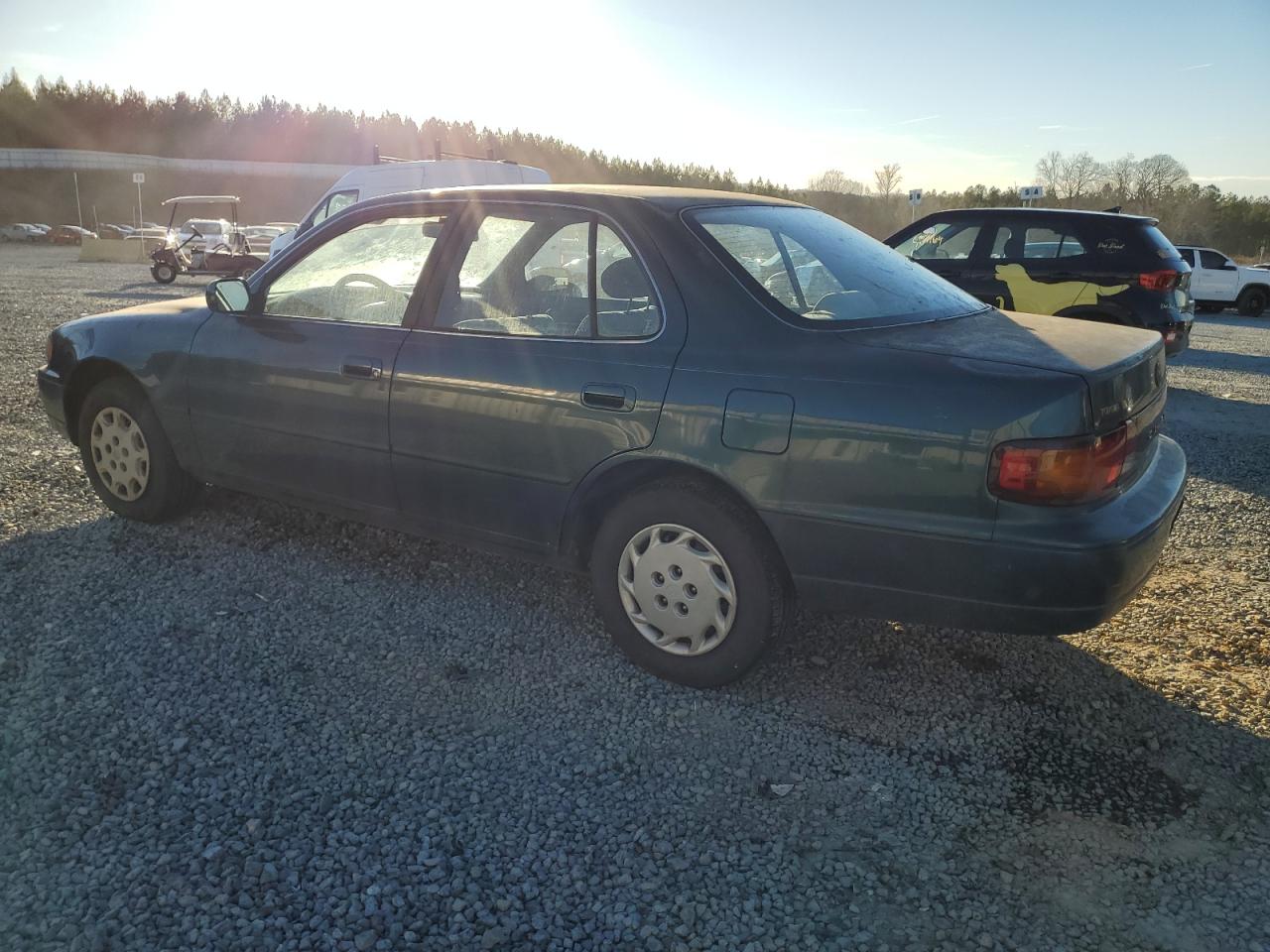 Image 2 of 1996 TOYOTA CAMRY DX 1996 with VIN 4T1BG12K7TU933234