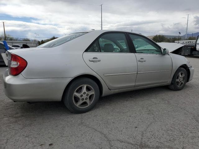 Obraz 3 z 2002 TOYOTA CAMRY LE 2002 z VIN 4T1BE32K92U040806