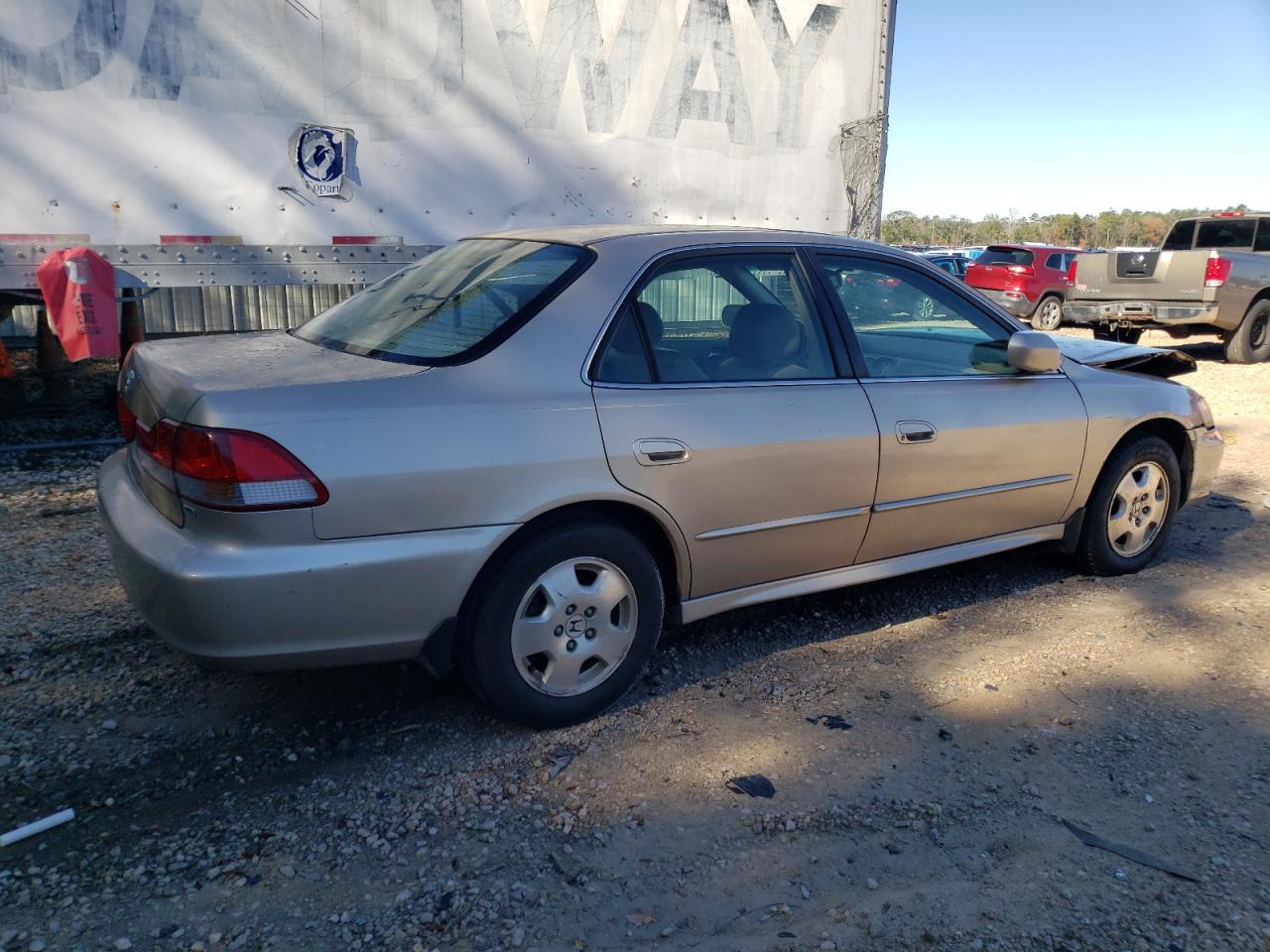 Image 3 of 2002 HONDA ACCORD EX 2002 with VIN 1HGCG16572A060096