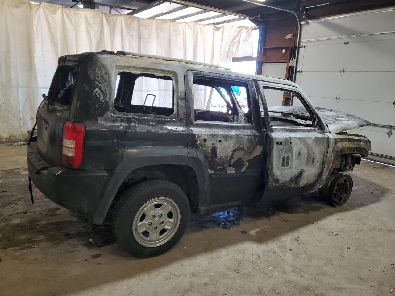 Image 3 of 2008 JEEP PATRIOT SPORT 2008 with VIN 1J8FF28W88D528198