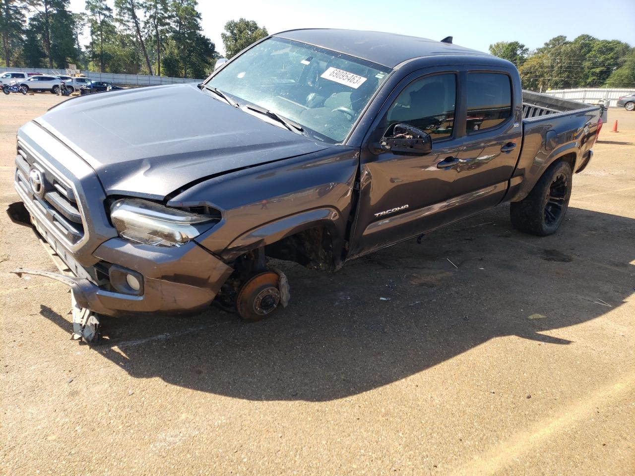 Image 1 of 2016 TOYOTA TACOMA DOUBLE CAB 2016 with VIN 5TFDZ5BN9GX012047