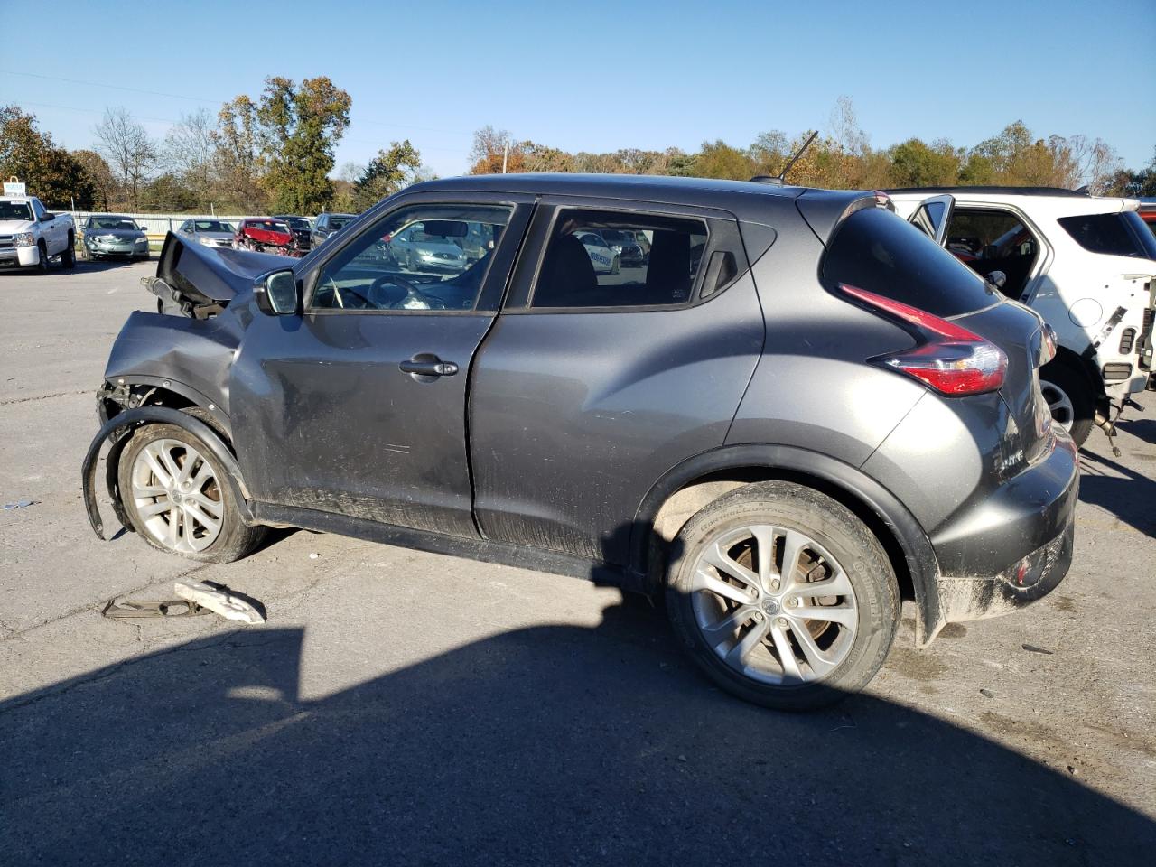 Image 2 of 2015 NISSAN JUKE S 2015 with VIN JN8AF5MR6FT506842