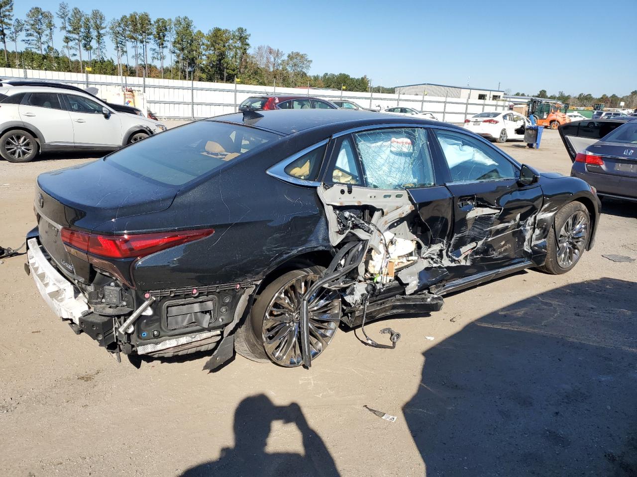 Obraz 3 z 2022 LEXUS LS 500 BASE 2022 z VIN JTHD51FFXN5015957