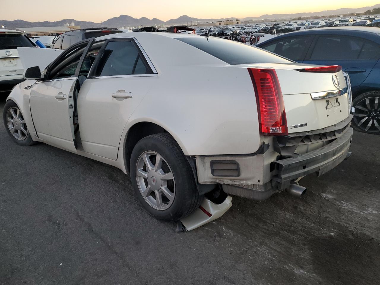 Изображение 2 2008 CADILLAC CTS HI FEATURE V6 2008 с VIN 1G6DV57V480128807