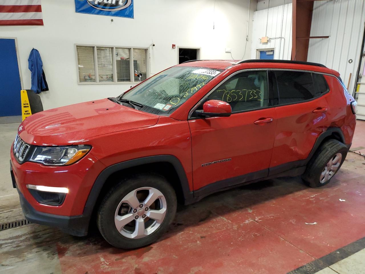 Image 1 of 2019 JEEP COMPASS LATITUDE 2019 with VIN 3C4NJDBB6KT729246