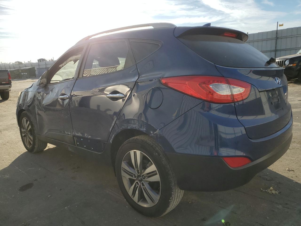 Image 2 of 2014 HYUNDAI TUCSON GLS 2014 with VIN KM8JU3AG8EU906706