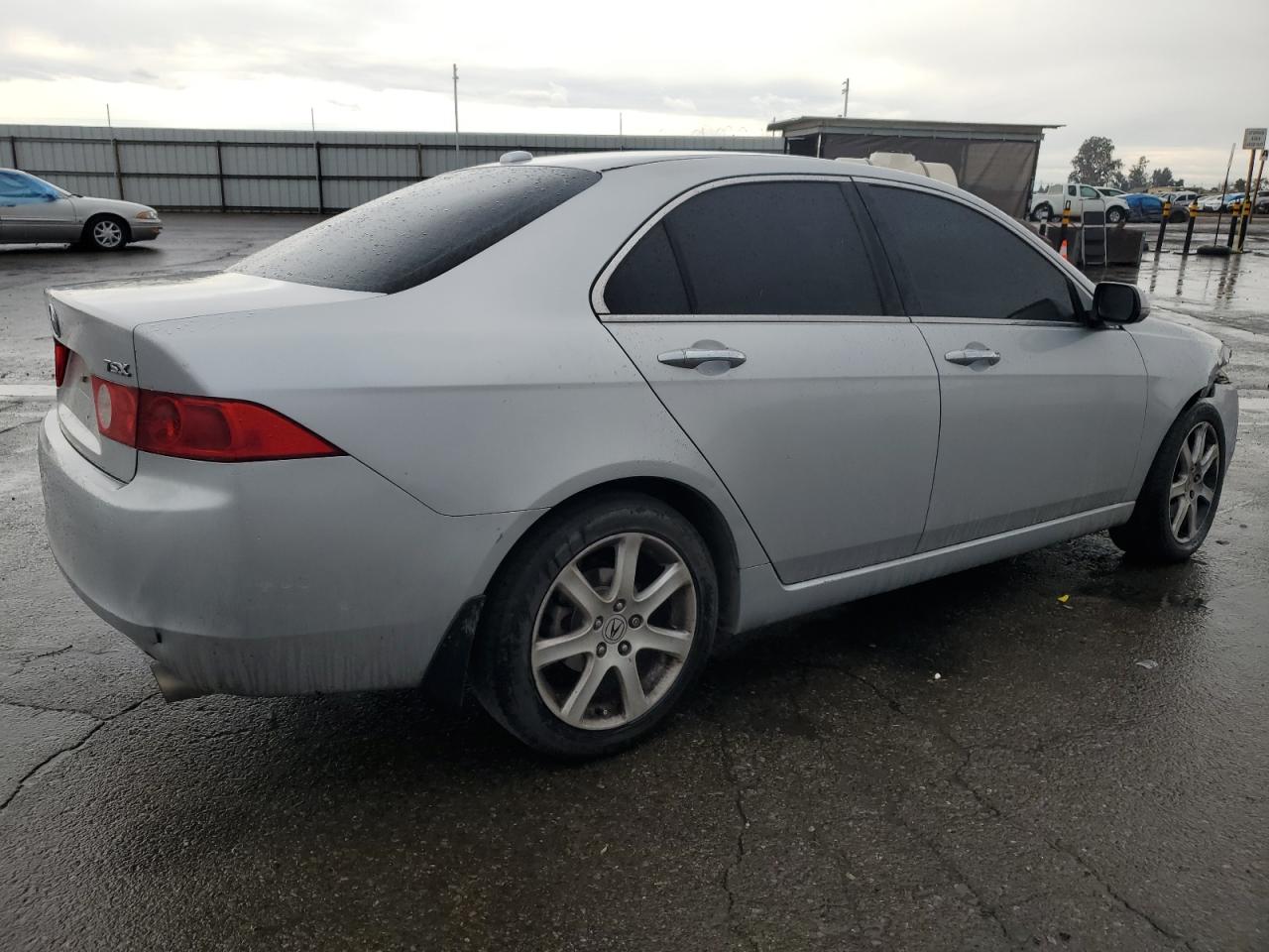 Image 3 of 2005 ACURA TSX  2005 with VIN JH4CL96835C033598