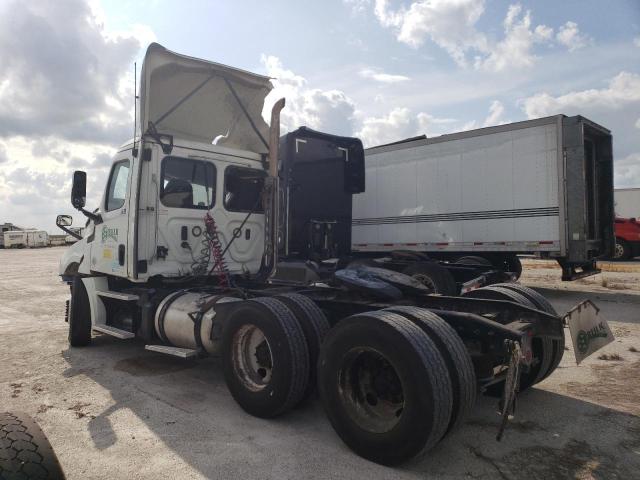 Image 3 of 2019 FREIGHTLINER CASCADIA 126  2019 with VIN 1FUJHLDV7KLKW7957