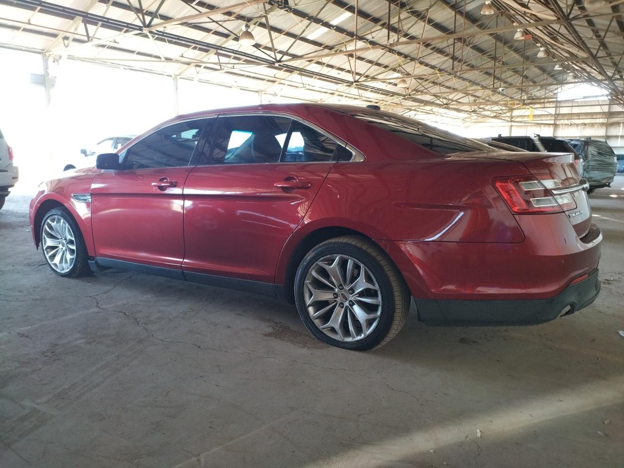 Obraz 2 z 2016 FORD TAURUS LIMITED 2016 z VIN 1FAHP2F86GG104670