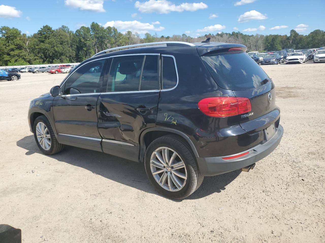 Image 2 of 2014 VOLKSWAGEN TIGUAN S 2014 with VIN WVGBV3AX2EW619187