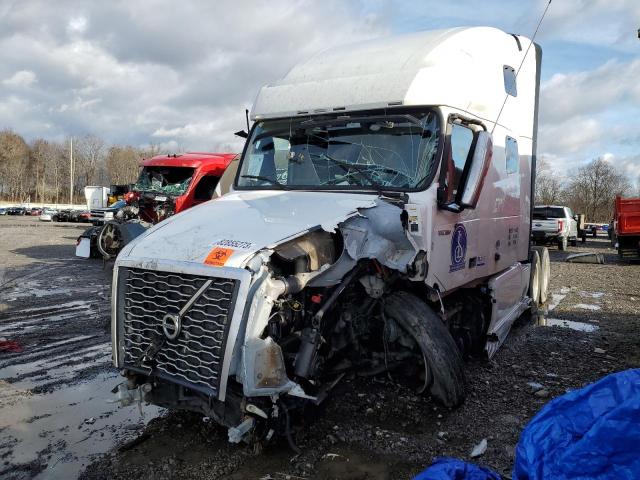 Изображение 2 2021 VOLVO VN VNL 2021 с VIN 4V4NC9EH9MN246168