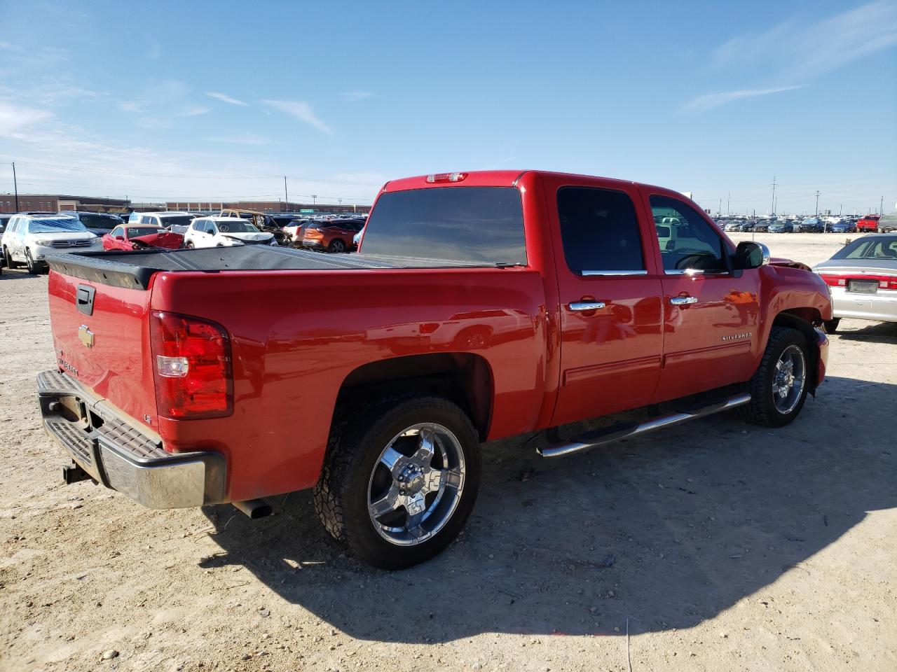 Image 3 of 2010 CHEVROLET SILVERADO C1500  LS 2010 with VIN 3GCRCREA6AG207669