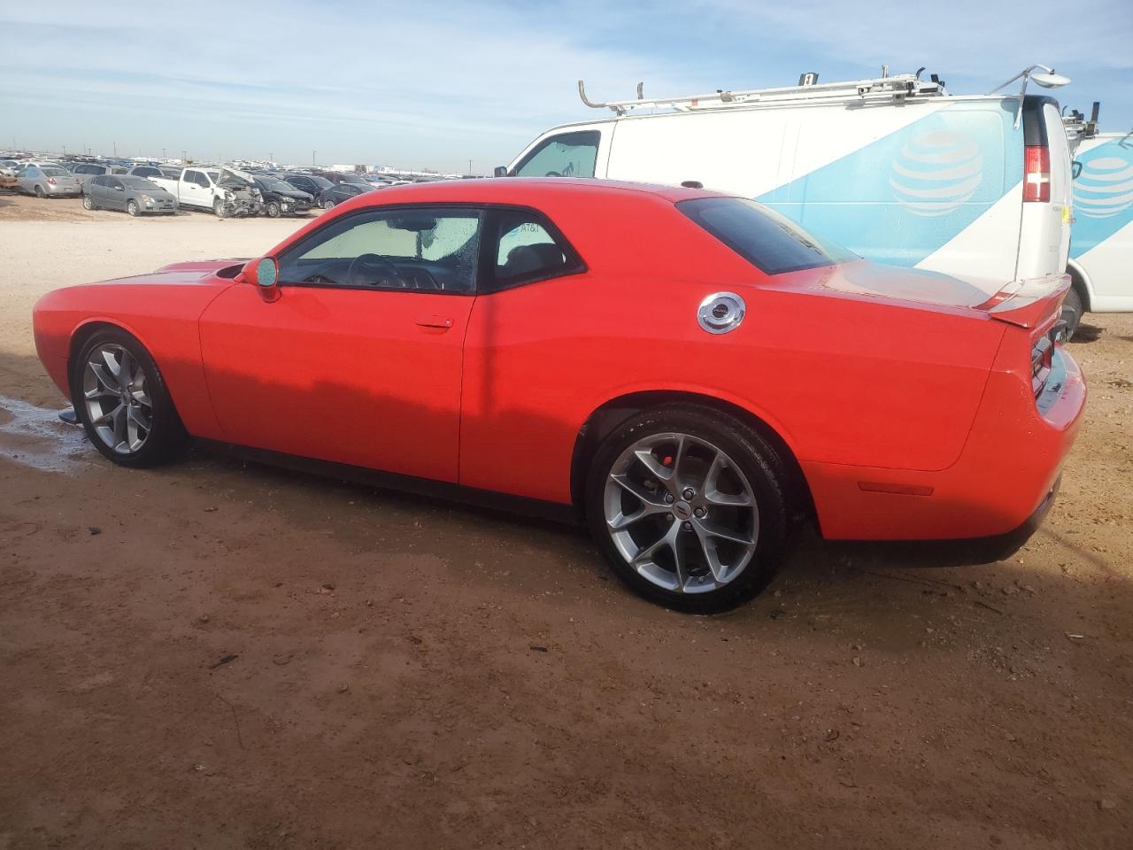 Изображение 2 2022 DODGE CHALLENGER GT 2022 с VIN 2C3CDZJG5NH246938