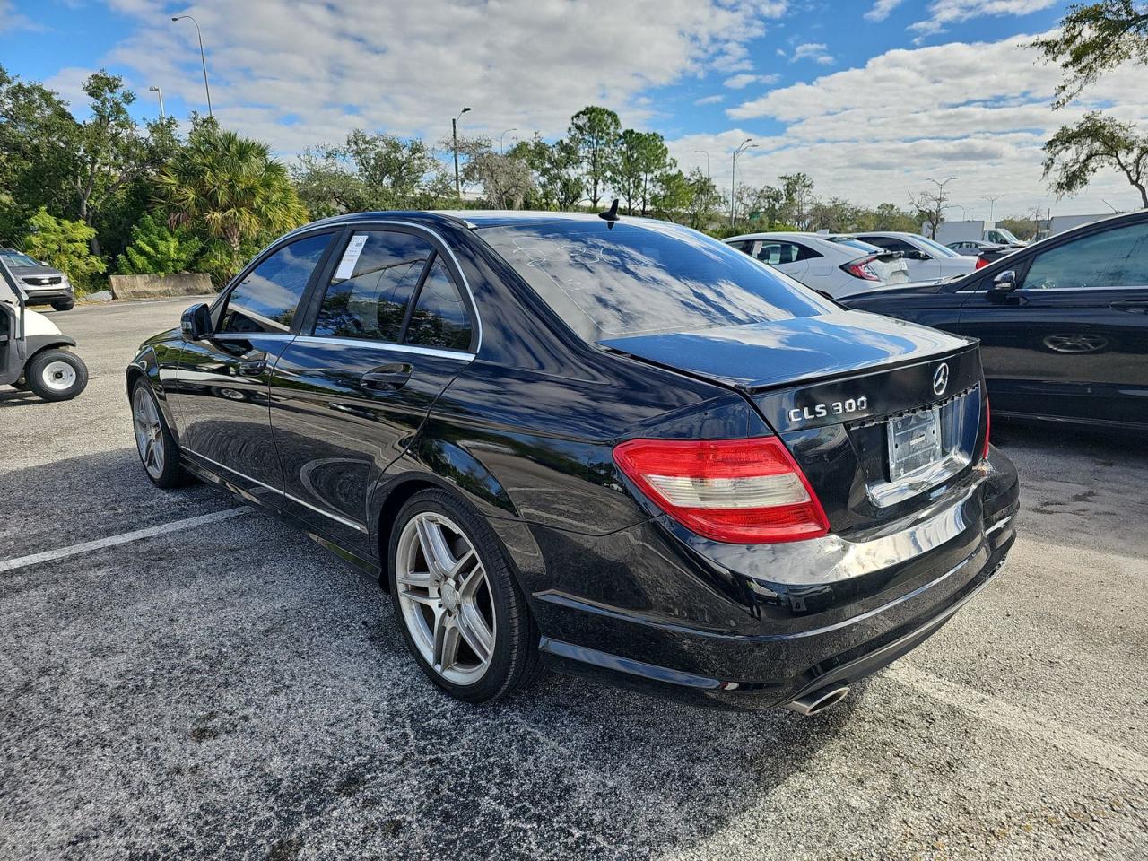 Изображение 3 2011 MERCEDES-BENZ C 300 2011 с VIN WDDGF5EB9BR171497