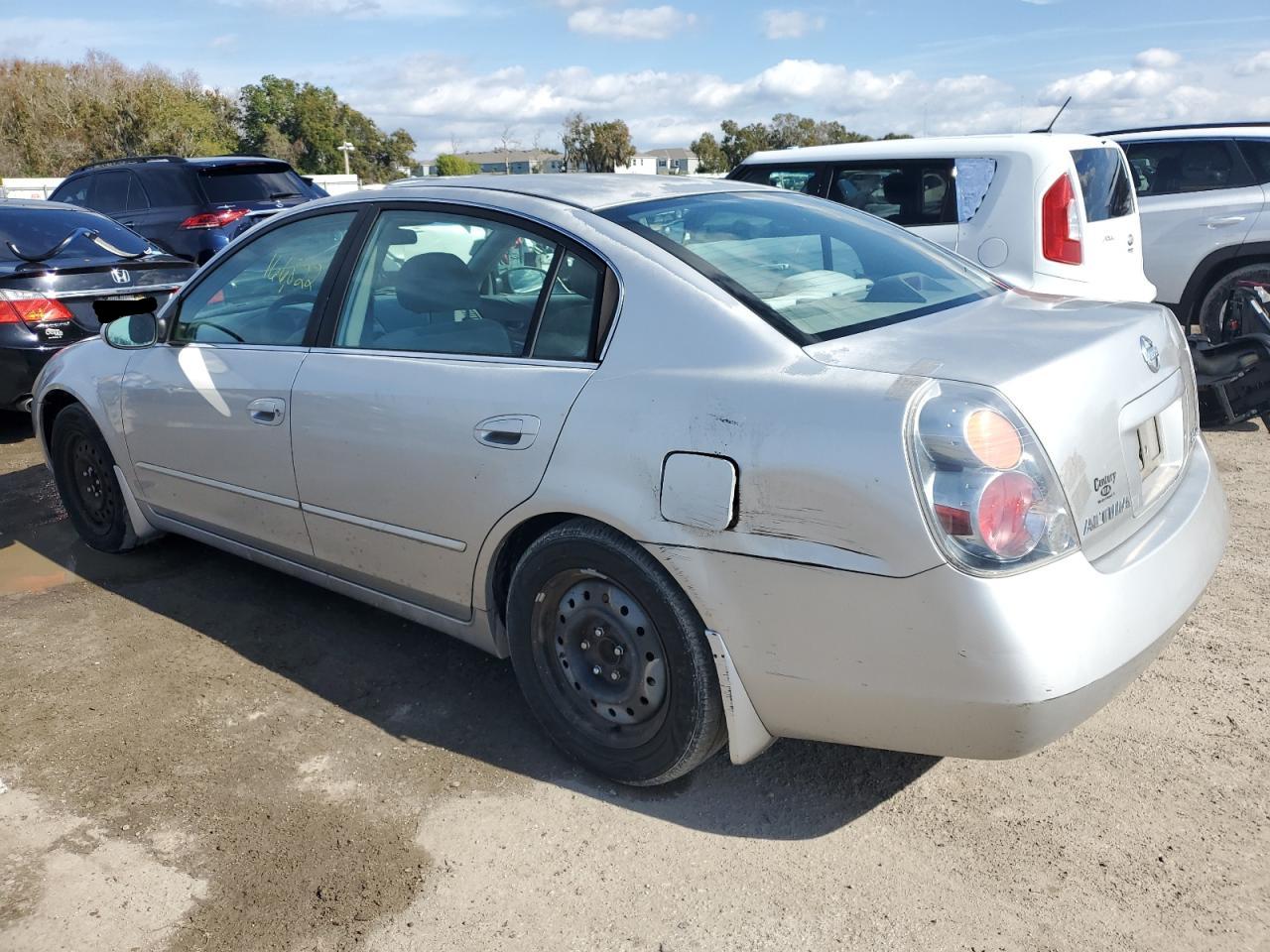Obraz 2 z 2003 NISSAN ALTIMA BASE 2003 z VIN 1N4AL11D23C136447