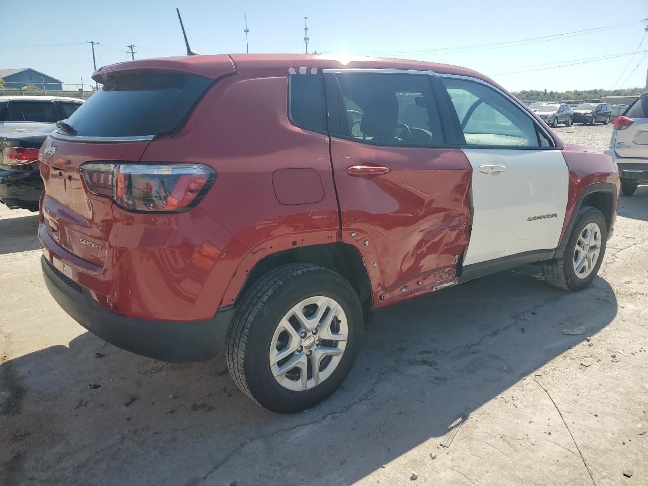 Image 3 of 2019 JEEP COMPASS SPORT 2019 with VIN 3C4NJDAB0KT723847