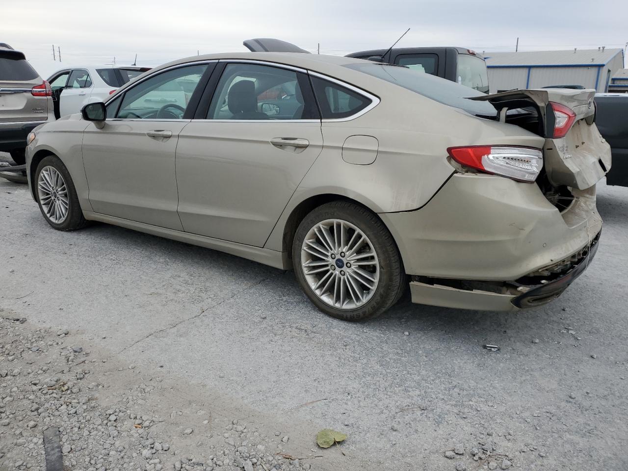 Image 2 of 2015 FORD FUSION SE 2015 with VIN 3FA6P0H9XFR149295