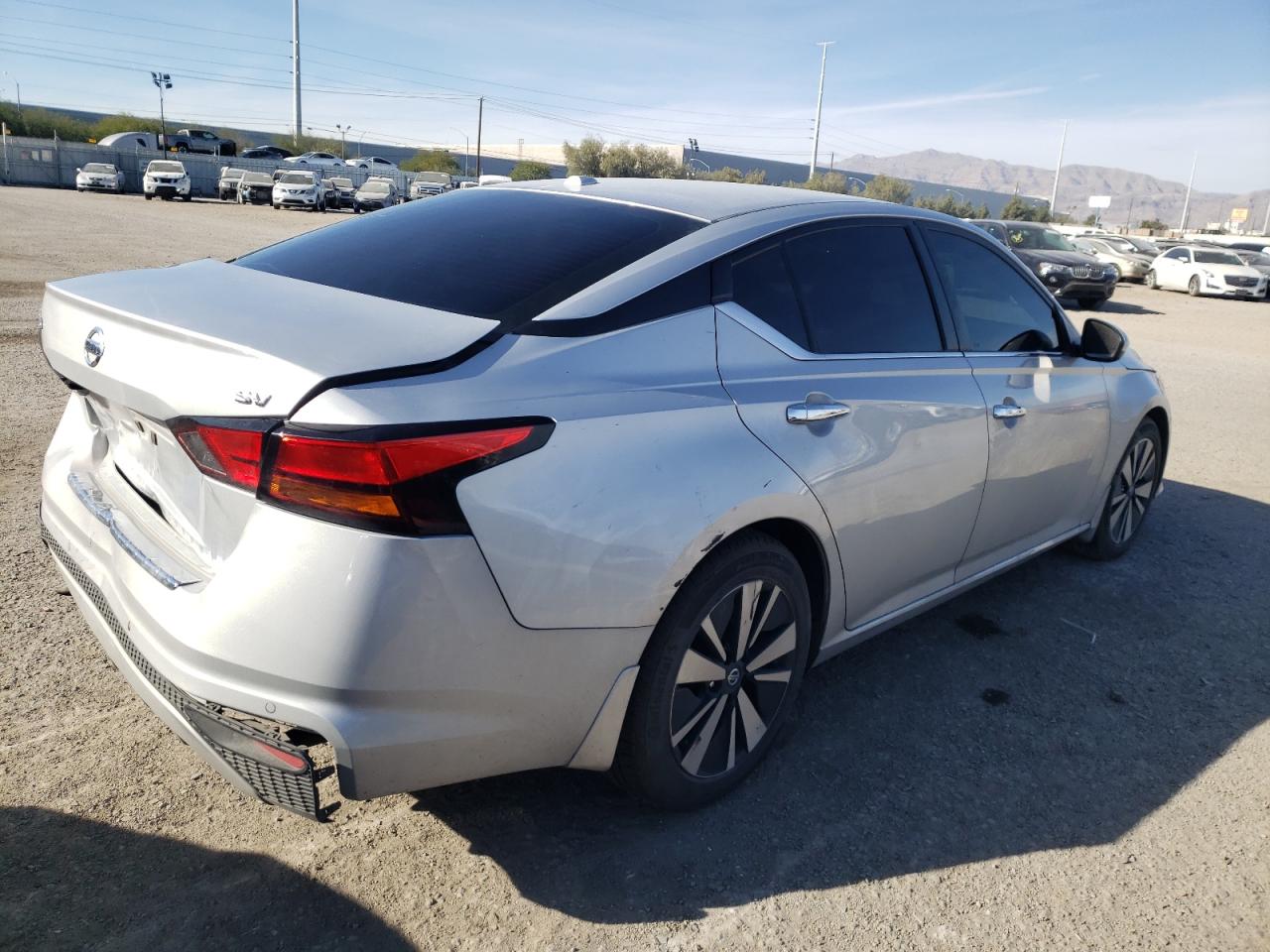 Изображение 3 2022 NISSAN ALTIMA SV 2022 с VIN 1N4BL4DV1NN350394