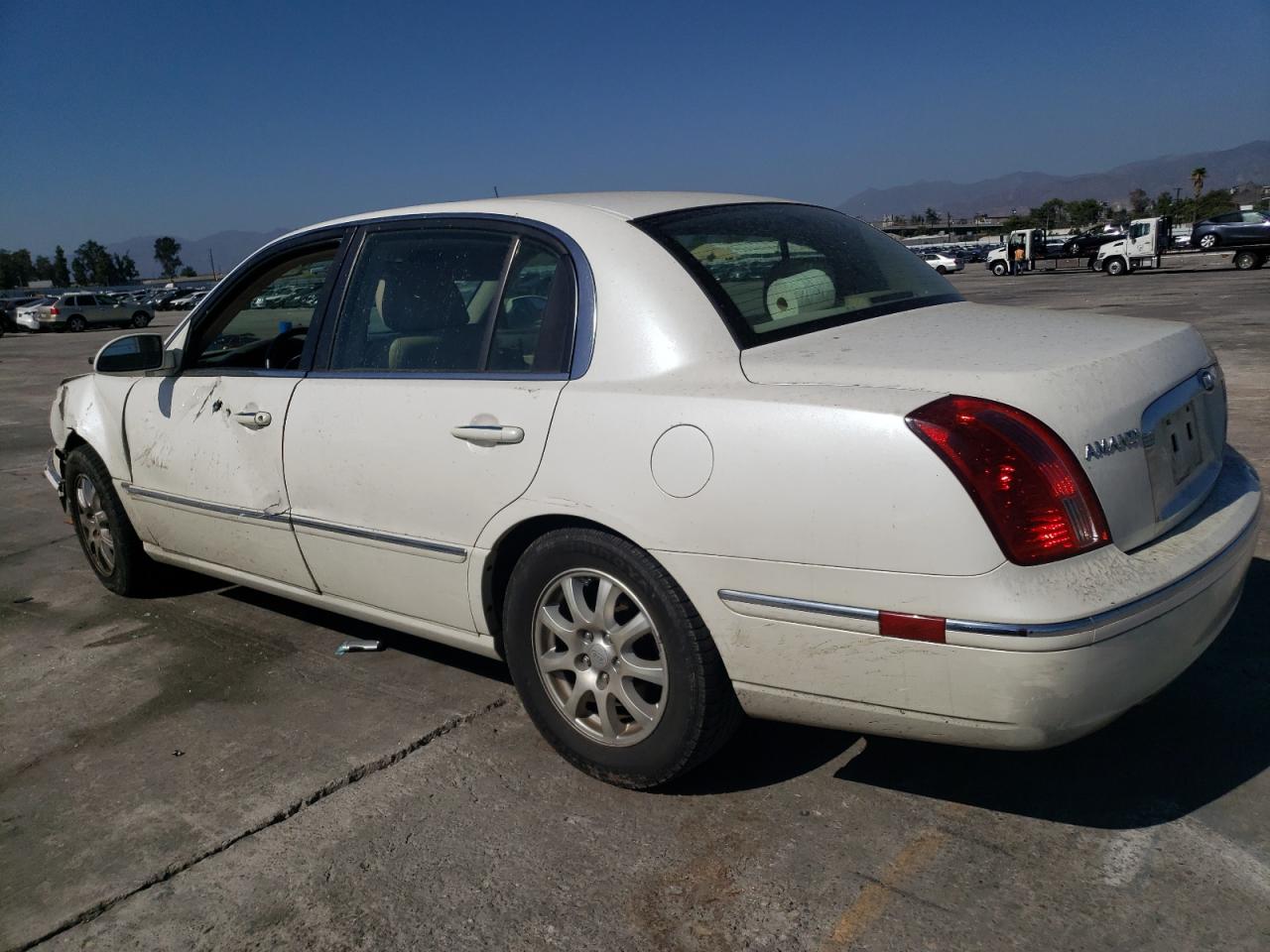 Изображение 2 2008 KIA AMANTI  2008 с VIN KNALD125685158158