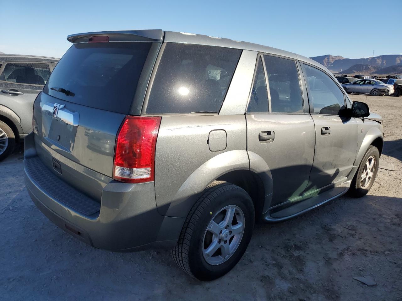 Image 3 of 2006 SATURN VUE  2006 with VIN 5GZCZ33D76S866096