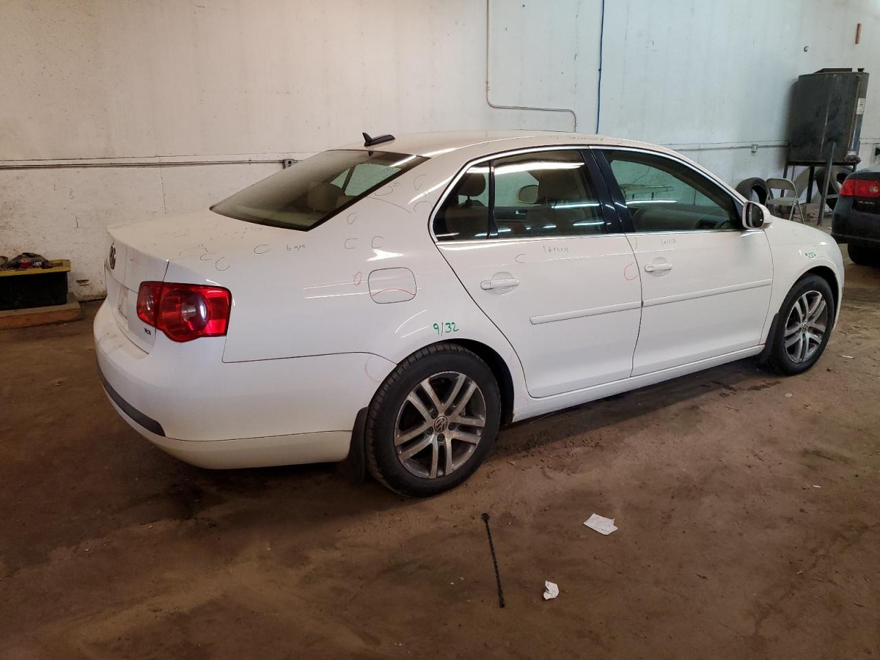 Image 3 of 2006 VOLKSWAGEN JETTA TDI OPTION PACKAGE 1 2006 with VIN 3VWST71K96M681237