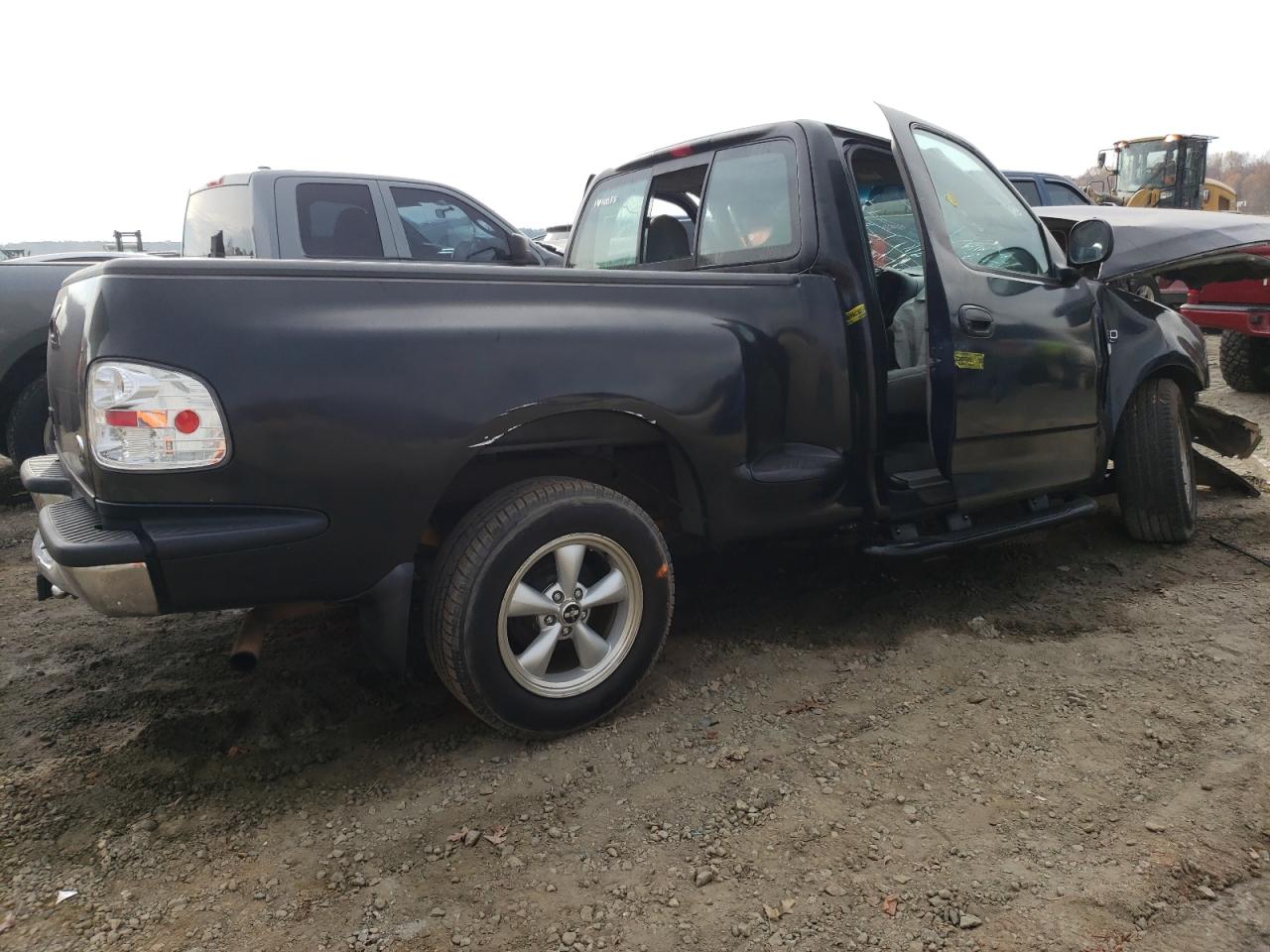 Image 3 of 2000 FORD F150  2000 with VIN 1FTZF0722YKA50489