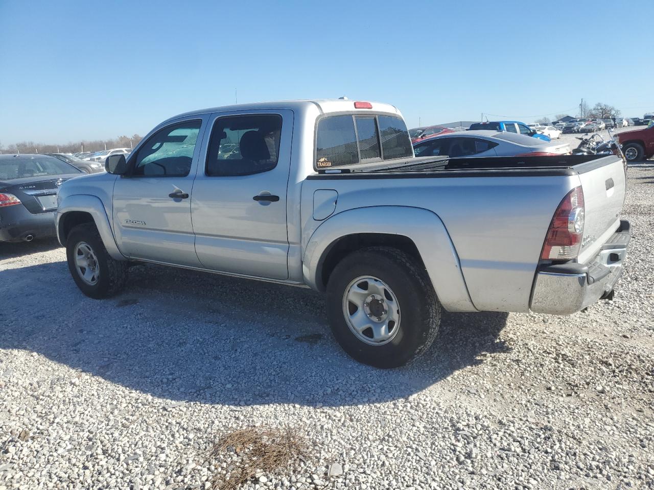Image 2 of 2010 TOYOTA TACOMA DOUBLE CAB 2010 with VIN 3TMLU4EN4AM052873
