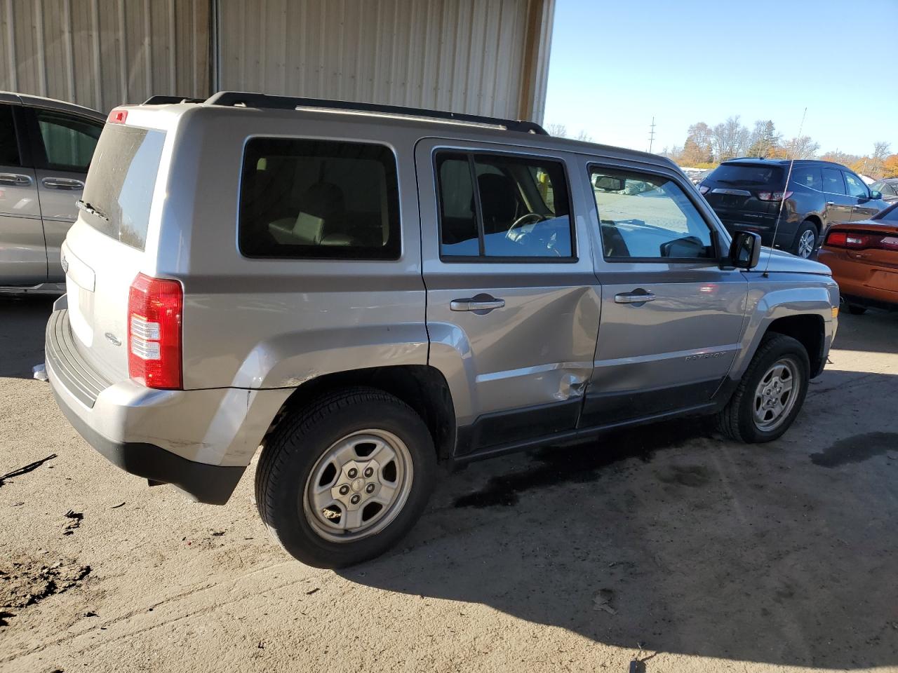 Image 3 of 2015 JEEP PATRIOT LATITUDE 2015 with VIN 1C4NJRFB5FD357076