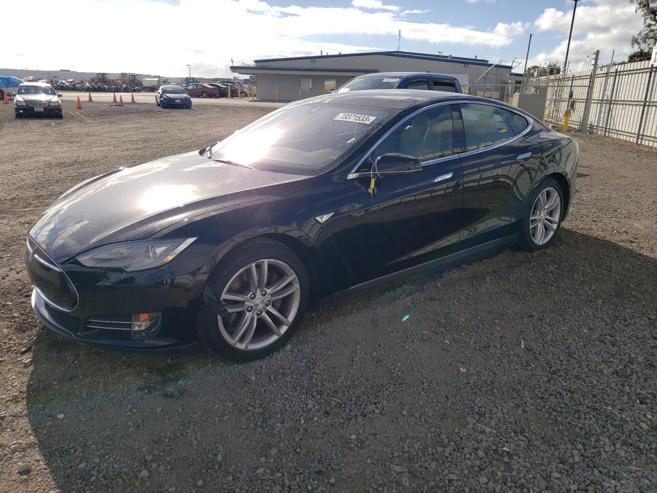 Изображение 2014 TESLA MODEL S  2014