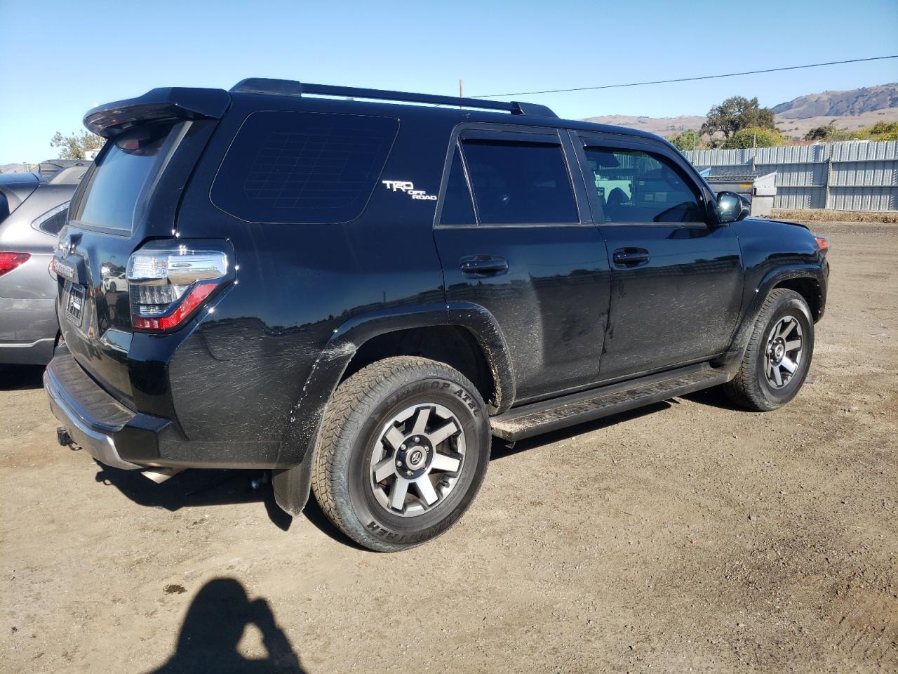 Image 3 of 2023 TOYOTA 4RUNNER SE 2023 with VIN JTERU5JR9P6185805