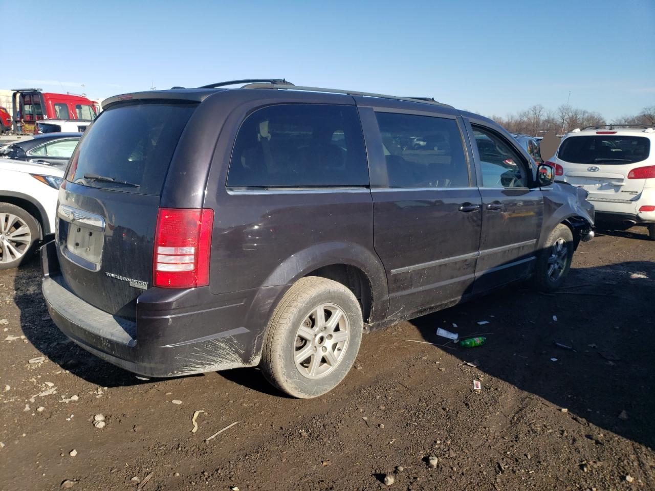 Obraz 3 z 2010 CHRYSLER TOWN & COUNTRY TOURING PLUS 2010 z VIN 2A4RR8D1XAR392453