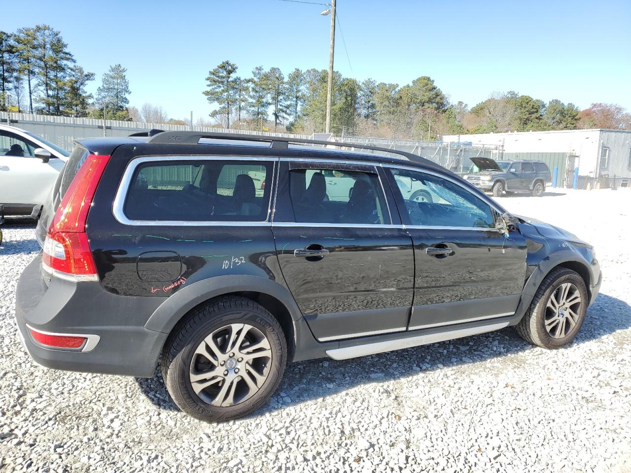 Image 3 of 2014 VOLVO XC70 3.2 2014 with VIN YV4952BZ4E1180646
