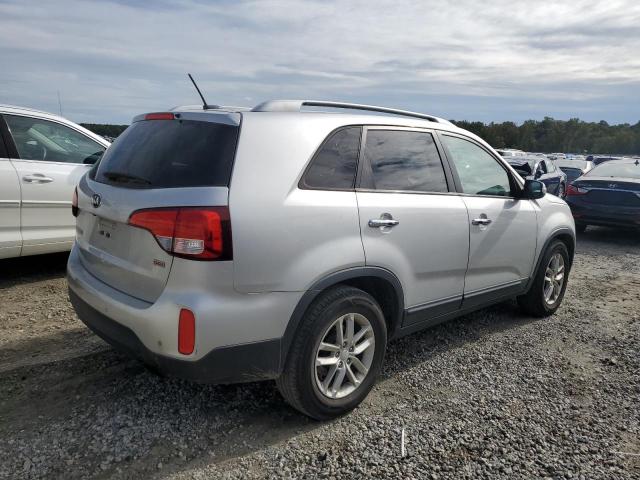 Image 3 of 2015 KIA SORENTO LX 2015 with VIN 5XYKT3A69FG555407