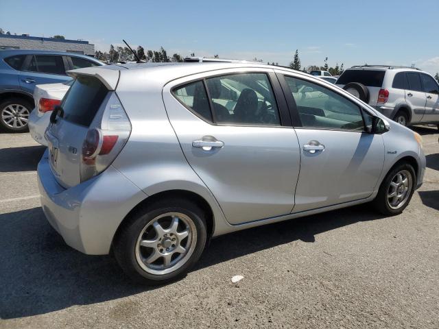 Image 3 of 2012 TOYOTA PRIUS C  2012 with VIN JTDKDTB39C1503823