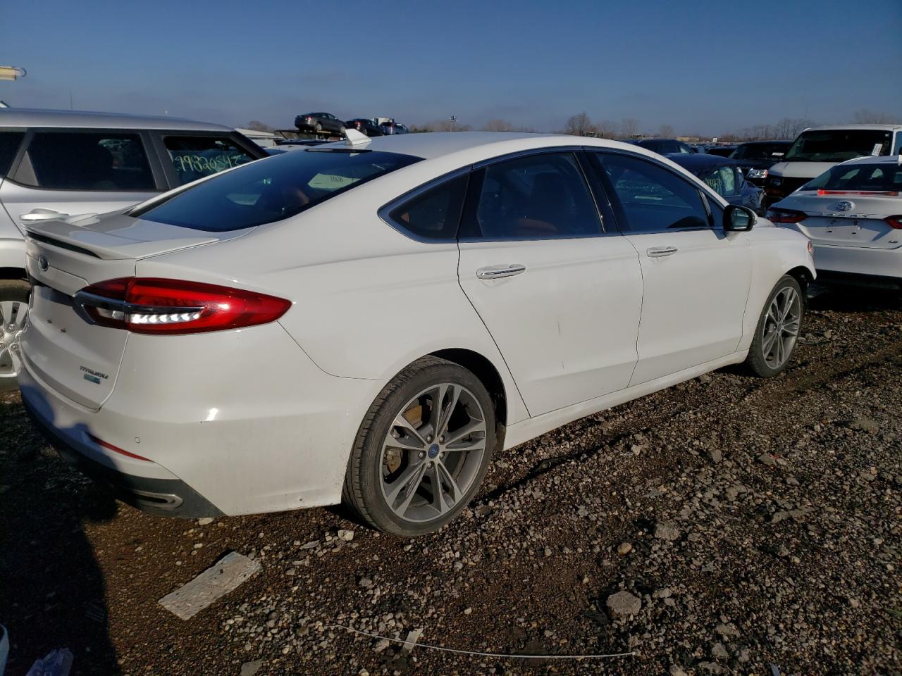 Obraz 3 z 2019 FORD FUSION TITANIUM 2019 z VIN 3FA6P0D98KR153233