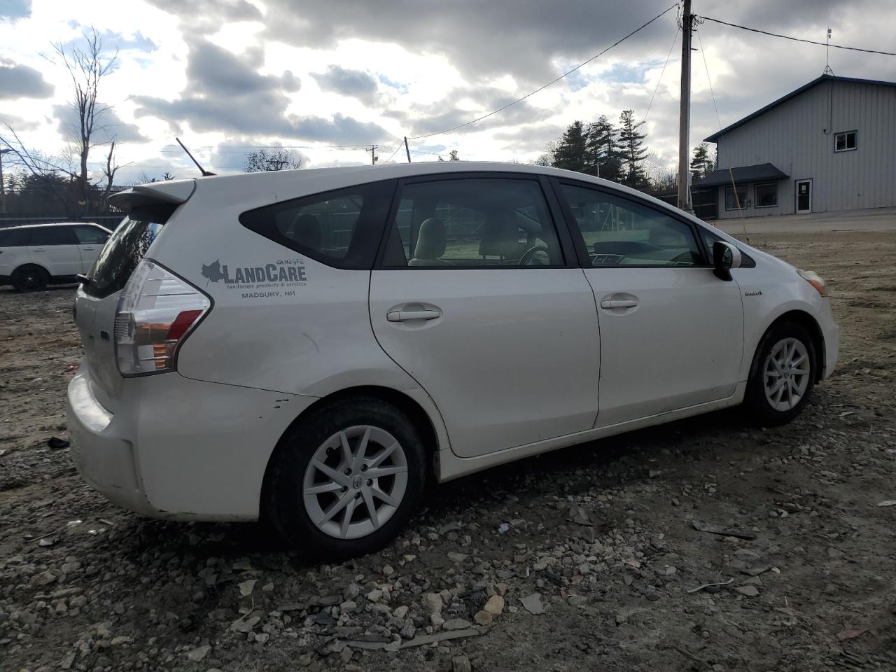 Изображение 3 Toyota Prius V 2012 с VIN JTDZN3EUXC3071585